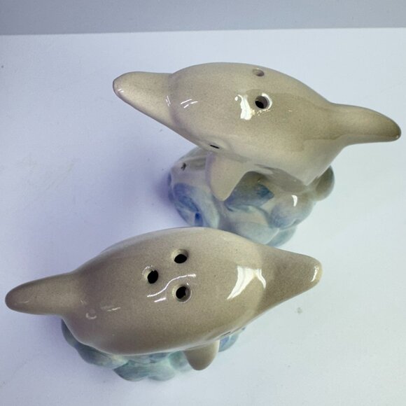 Vintage Ceramic Dolphin Salt and Pepper Shakers Myrtle Beach Souvenir *read* - Picture 4 of 6